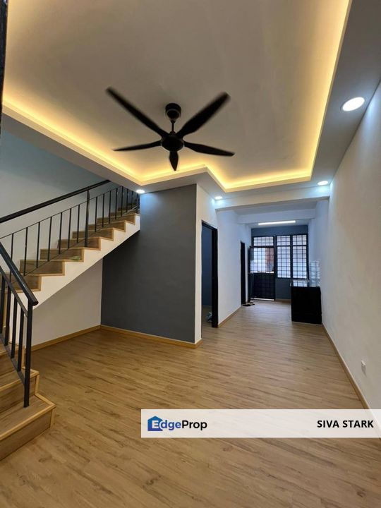 PUTERI WANGSA JALAN LADING DOUBLE STOREY LOW COST MEDIUM HOUSE, Johor, Ulu Tiram