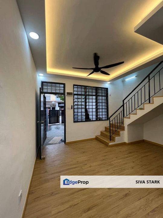 PUTERI WANGSA JALAN LADING DOUBLE STOREY LOW COST MEDIUM HOUSE, Johor, Ulu Tiram