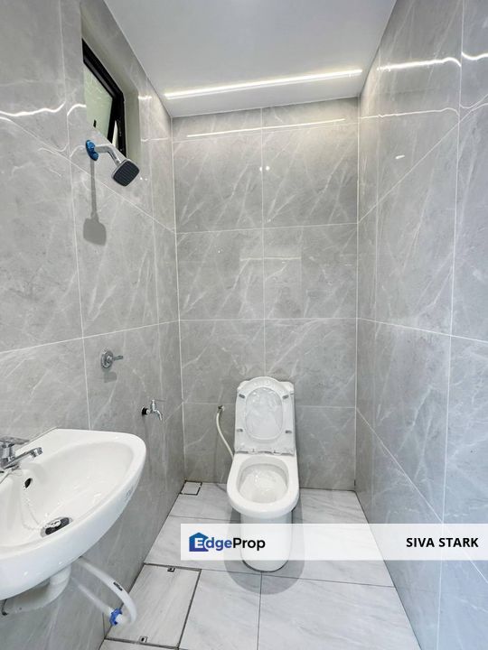  Jalan Lading 16, Tmn Puteri Wangsa , Johor, Ulu Tiram