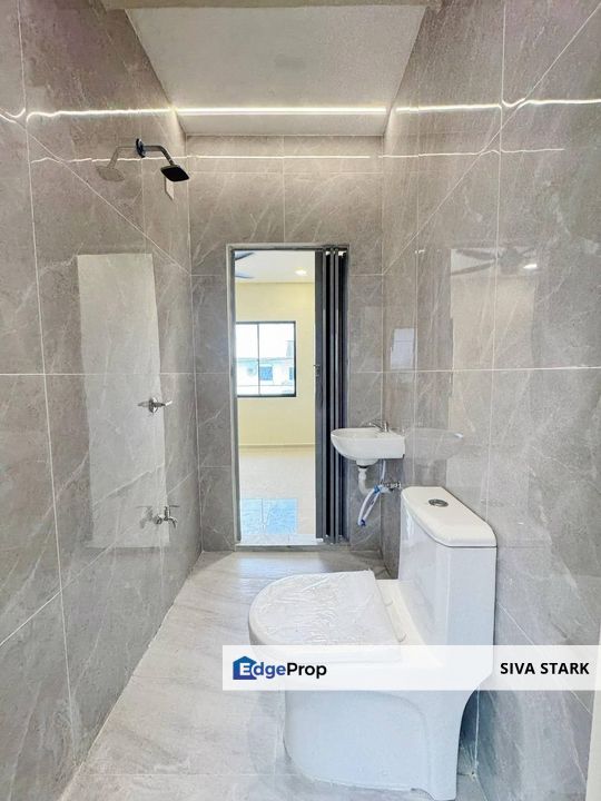  Jalan Lading 16, Tmn Puteri Wangsa , Johor, Ulu Tiram