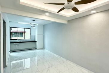 Flat Taman Ungku Tun Aminah