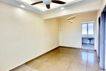 Flat Taman Ungku Tun Aminah