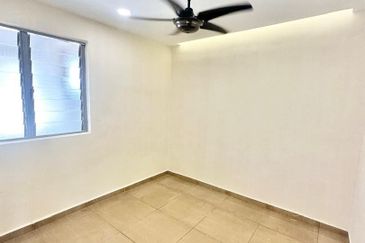 Flat Taman Ungku Tun Aminah