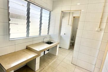 Flat Taman Ungku Tun Aminah