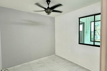 Flat Taman Ungku Tun Aminah