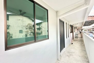 Flat Taman Ungku Tun Aminah
