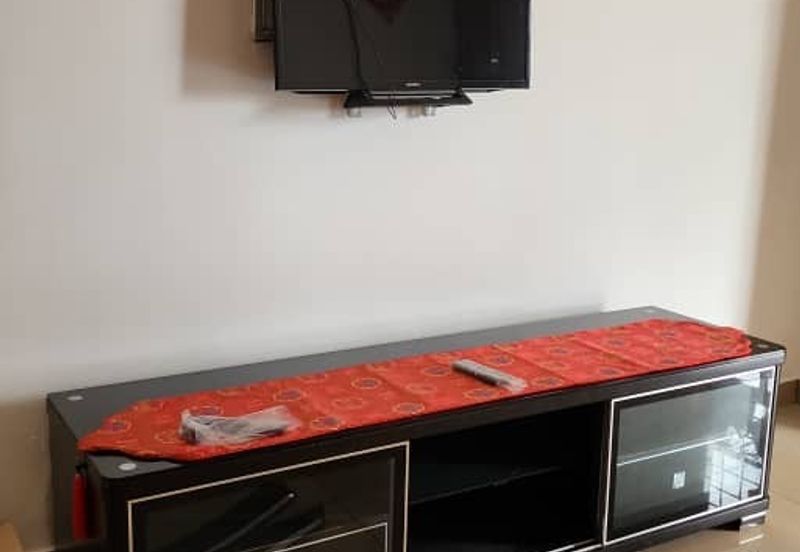 Evergreen Park Acorn and Hazel