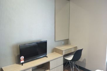 Shaftsbury Residence