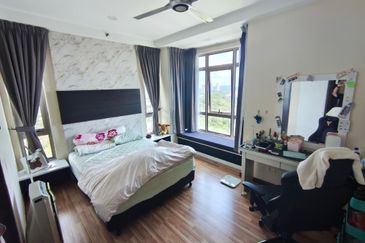 Shaftsbury Residence