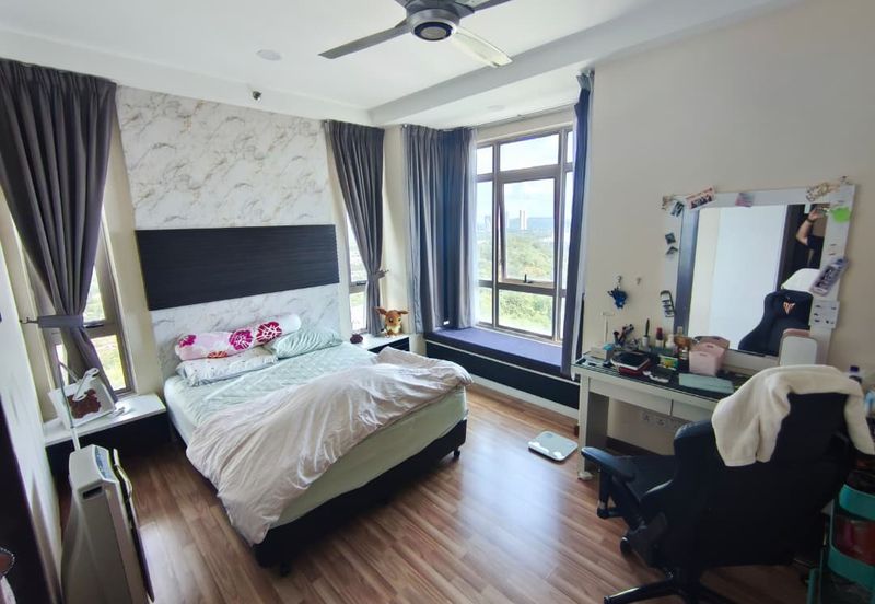 Shaftsbury Residence