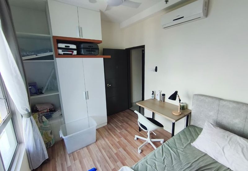 Shaftsbury Residence