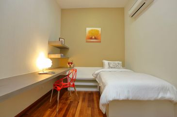 Shaftsbury Residence