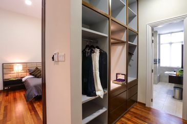 Shaftsbury Residence