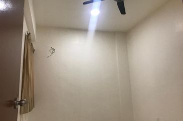 Green Suria Apartment