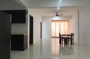 Green Suria Apartment