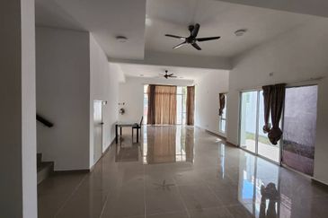 Daisy @ D'Impian Tropika