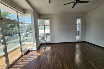 Daisy @ D'Impian Tropika