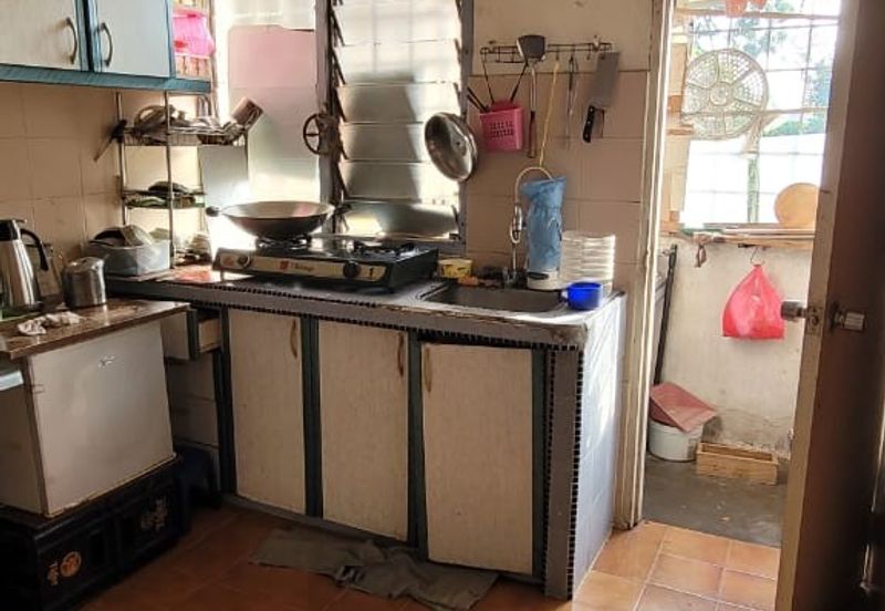 Glen Court, Bandar Sungai Long