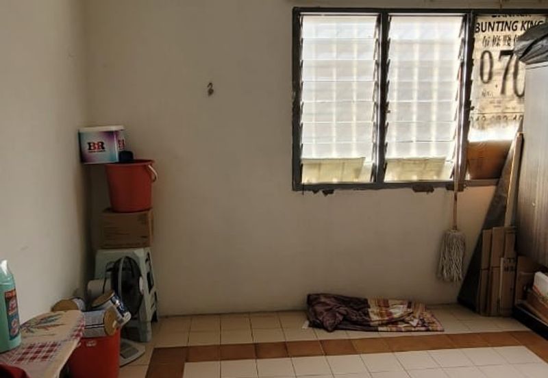 Glen Court, Bandar Sungai Long