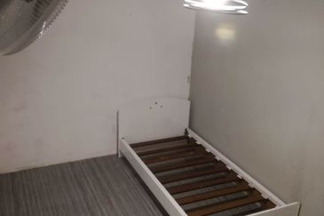 Pandan Jaya Double Storey Corner