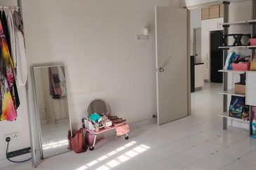 SetiaWalk R3 Solace Service Apartment