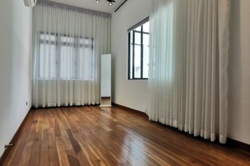 Akira @ 16 Sierra (Sierra 9)