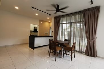 Akira @ 16 Sierra (Sierra 9)