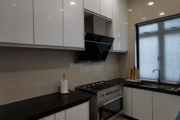 Akira @ 16 Sierra (Sierra 9)