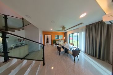 RUMAH SEMI-D 2 TINGKAT EKSLUSIF MEWAH & MODEN DI BUKIT BESAR, KUALA TERENGGANU