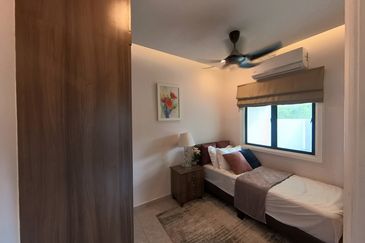 RUMAH SEMI-D 2 TINGKAT EKSLUSIF MEWAH & MODEN DI BUKIT BESAR, KUALA TERENGGANU