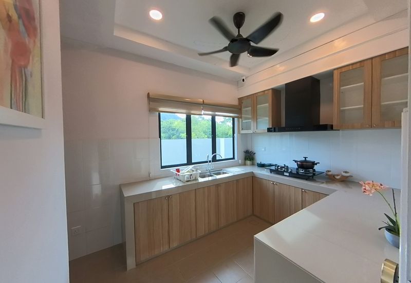 RUMAH SEMI-D 2 TINGKAT EKSLUSIF MEWAH & MODEN DI BUKIT BESAR, KUALA TERENGGANU