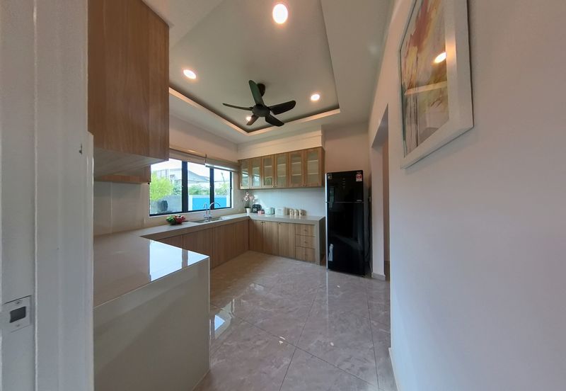 RUMAH SEMI-D 2 TINGKAT EKSLUSIF MEWAH & MODEN DI BUKIT BESAR, KUALA TERENGGANU