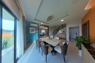 RUMAH SEMI-D 2 TINGKAT EKSLUSIF MEWAH & MODEN DI BUKIT BESAR, KUALA TERENGGANU