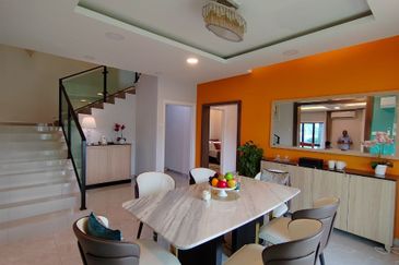 RUMAH SEMI-D 2 TINGKAT EKSLUSIF MEWAH & MODEN DI BUKIT BESAR, KUALA TERENGGANU