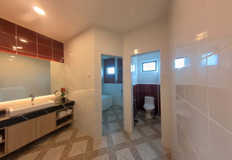 RUMAH SEMI-D 2 TINGKAT EKSLUSIF MEWAH & MODEN DI BUKIT BESAR, KUALA TERENGGANU