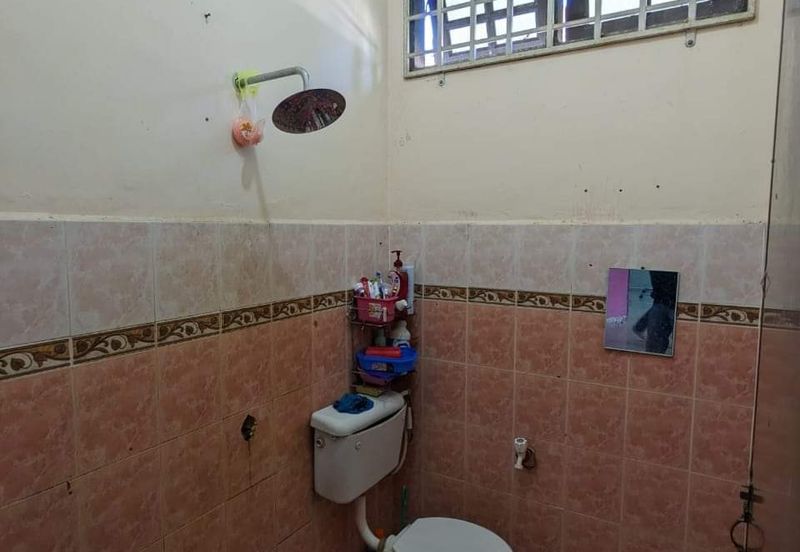 Kampung Padang Midin