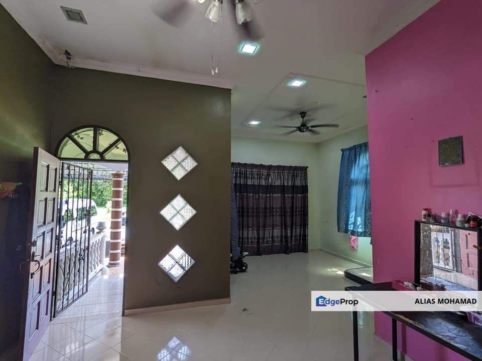 RUMAH BANGLO DI PADANG MIDIN, KUALA TERENGGANU, Terengganu, Kuala Terengganu