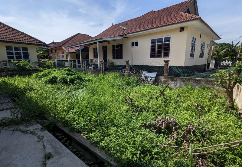 Kampung Padang Midin