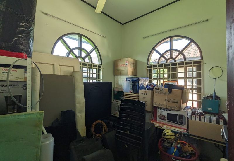 Kampung Padang Midin