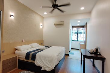 (FULLY FURNISHED) DOUBLE STOREY LUXURY VILLA AT BATU BURUK, KUALA TERENGGANU