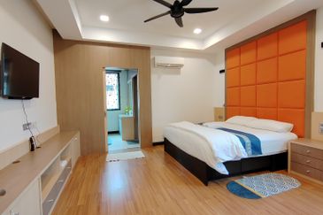 (FULLY FURNISHED) DOUBLE STOREY LUXURY VILLA AT BATU BURUK, KUALA TERENGGANU