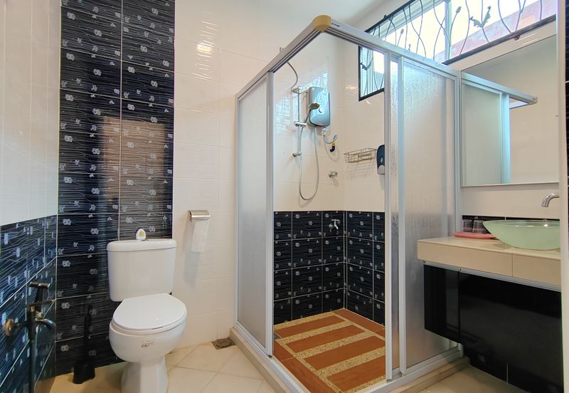 (FULLY FURNISHED) DOUBLE STOREY LUXURY VILLA AT BATU BURUK, KUALA TERENGGANU