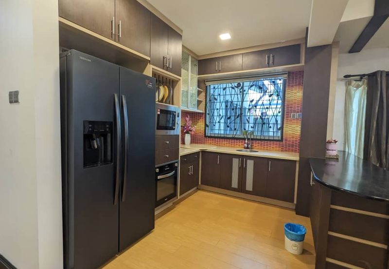 (FULLY FURNISHED) DOUBLE STOREY LUXURY VILLA AT BATU BURUK, KUALA TERENGGANU