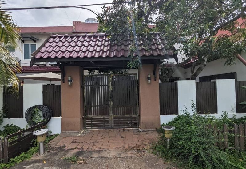 (FULLY FURNISHED) DOUBLE STOREY LUXURY VILLA AT BATU BURUK, KUALA TERENGGANU