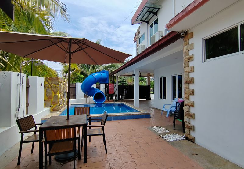 (FULLY FURNISHED) DOUBLE STOREY LUXURY VILLA AT BATU BURUK, KUALA TERENGGANU