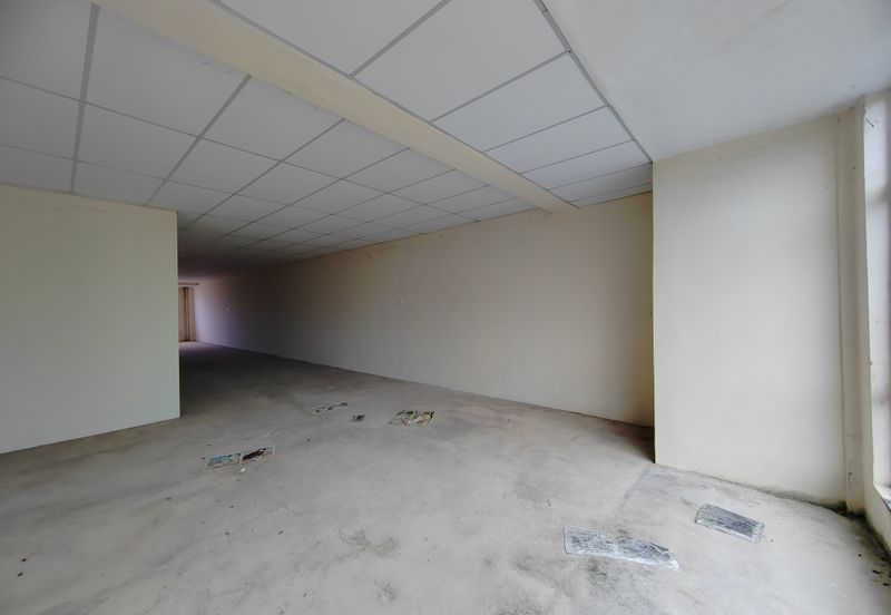 [TERMURAH] SHOPLOT 3 TINGKAT DI TAMAN BESTARI, GONG BADAK DEPAN ILP