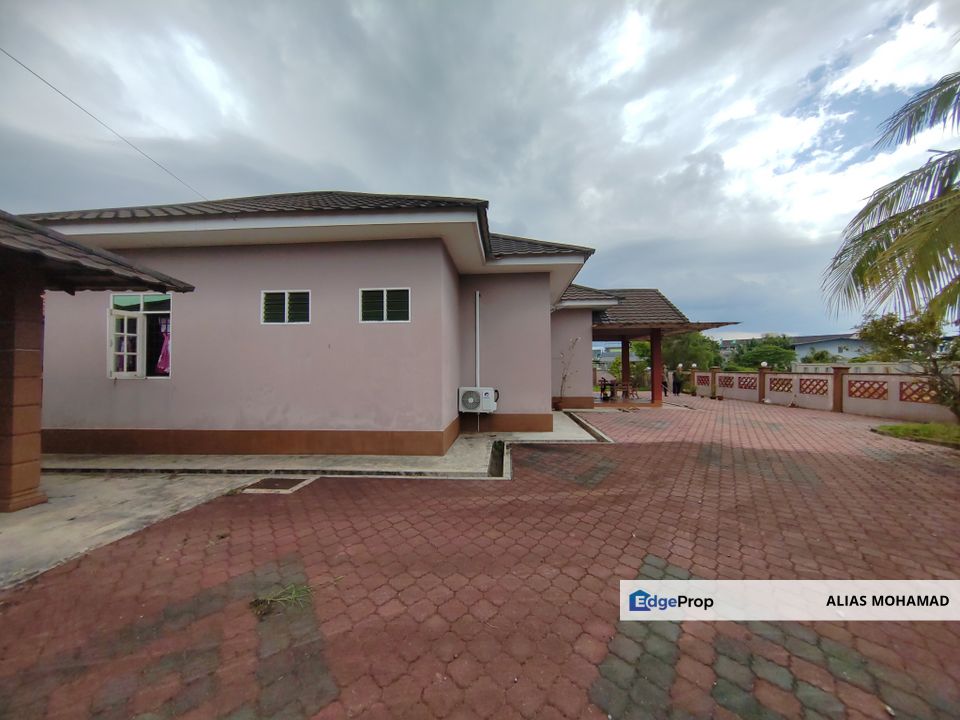 RUMAH BANGLO SETINGKAT DI TOK JIRING, KUALA NERUS TERENGGANU BERDEKATAN SMKA DATO' HAJI ABBAS, Terengganu, 