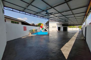 [𝐅𝐔𝐋𝐋𝐘 𝐅𝐔𝐑𝐍𝐈𝐒𝐇𝐄𝐃] 𝐑𝐮𝐦𝐚𝐡 𝐇𝐨𝐦𝐞𝐬𝐭𝐚𝐲 𝐒𝐞𝐦𝐢-𝐃 𝟐 𝐓𝐢𝐧𝐠𝐤𝐚𝐭 𝐌𝐨𝐝𝐞𝐧 & 𝐌𝐞𝐰𝐚𝐡 𝐝𝐢 𝐂𝐡𝐞𝐧𝐝𝐞𝐫𝐢𝐧𝐠