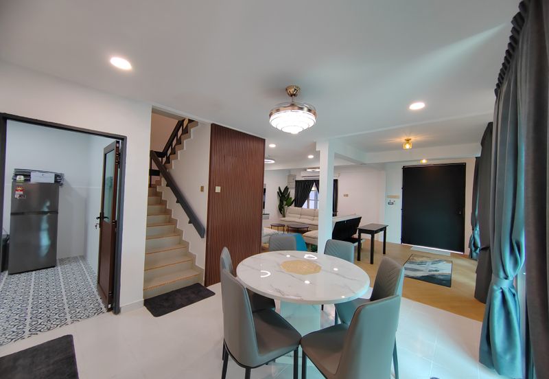 [𝐅𝐔𝐋𝐋𝐘 𝐅𝐔𝐑𝐍𝐈𝐒𝐇𝐄𝐃] 𝐑𝐮𝐦𝐚𝐡 𝐇𝐨𝐦𝐞𝐬𝐭𝐚𝐲 𝐒𝐞𝐦𝐢-𝐃 𝟐 𝐓𝐢𝐧𝐠𝐤𝐚𝐭 𝐌𝐨𝐝𝐞𝐧 & 𝐌𝐞𝐰𝐚𝐡 𝐝𝐢 𝐂𝐡𝐞𝐧𝐝𝐞𝐫𝐢𝐧𝐠