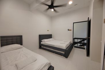 [𝐅𝐔𝐋𝐋𝐘 𝐅𝐔𝐑𝐍𝐈𝐒𝐇𝐄𝐃] 𝐑𝐮𝐦𝐚𝐡 𝐇𝐨𝐦𝐞𝐬𝐭𝐚𝐲 𝐒𝐞𝐦𝐢-𝐃 𝟐 𝐓𝐢𝐧𝐠𝐤𝐚𝐭 𝐌𝐨𝐝𝐞𝐧 & 𝐌𝐞𝐰𝐚𝐡 𝐝𝐢 𝐂𝐡𝐞𝐧𝐝𝐞𝐫𝐢𝐧𝐠